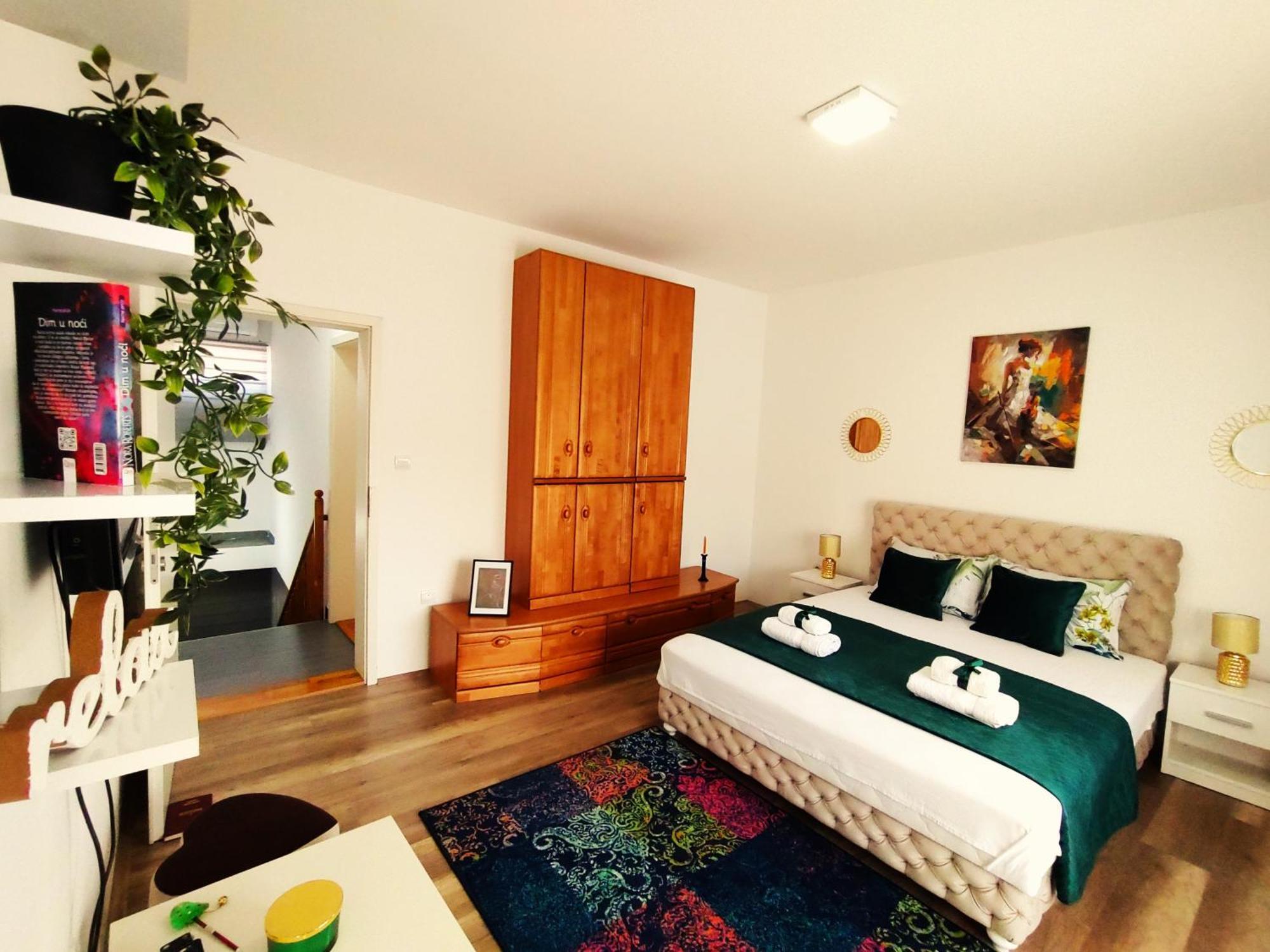Apartman Raj วรินรัชกา บานยา ภายนอก รูปภาพ