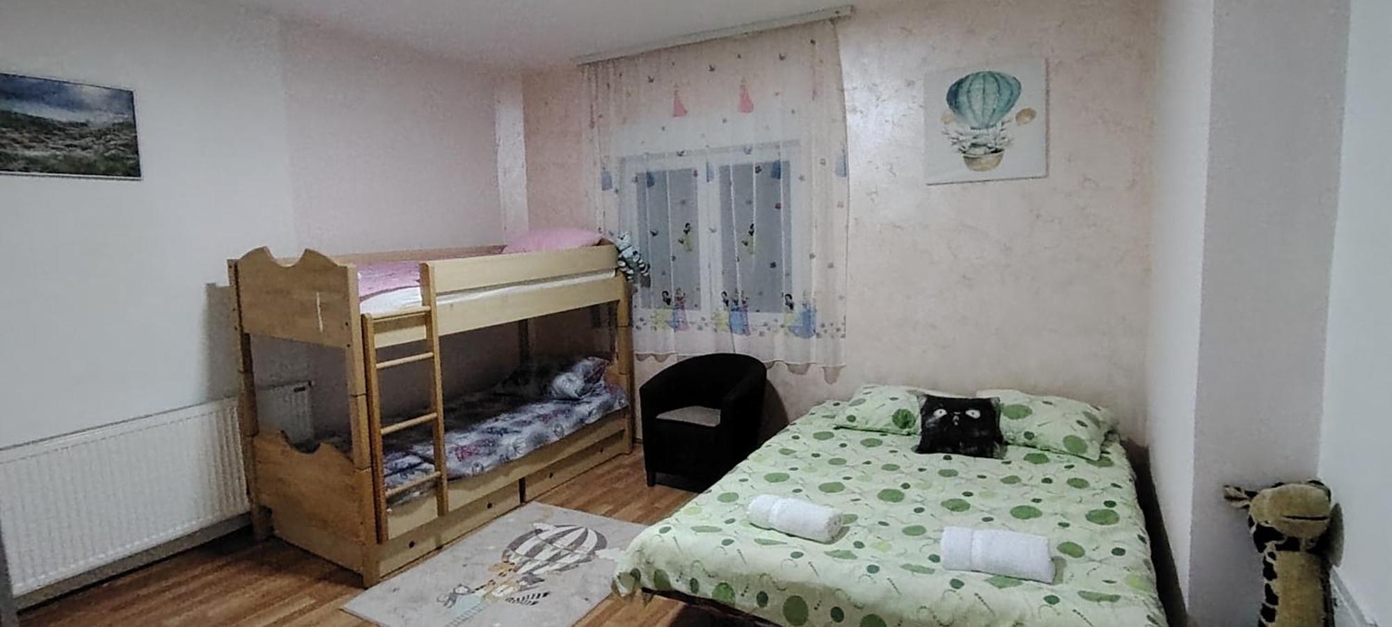 Apartman Raj วรินรัชกา บานยา ภายนอก รูปภาพ